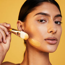 Load image into Gallery viewer, Clé de Peau Beauté Precious Gold Vitality Mask
