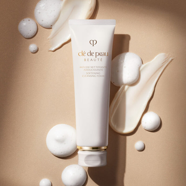 Clé de Peau Beauté Clarifying Cleansing Foam