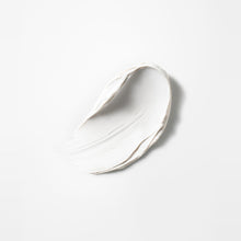 Load image into Gallery viewer, Clé de Peau Beauté Skin-Refining Clay Scrub
