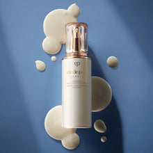 Load image into Gallery viewer, Clé de Peau Beauté Protective Fortifying Emulsion
