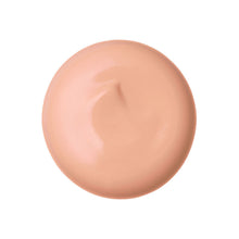 Load image into Gallery viewer, Clé de Peau Beauté Radiant Cream Foundation B10 Light Beige
