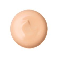 Load image into Gallery viewer, Clé de Peau Beauté Radiant Cream Foundation BF00 Very Light Buff
