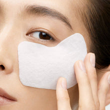 Load image into Gallery viewer, Shiseido Vital Perfection Uplifting and Firming Express Eye Mask - Sophie Cosmetics &amp; Accessories Ltd
