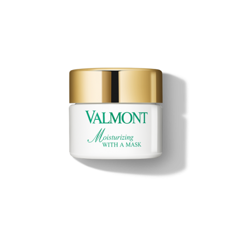 Moisturizing with a Mask